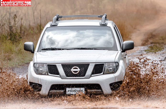 nissan frontier 10 anos