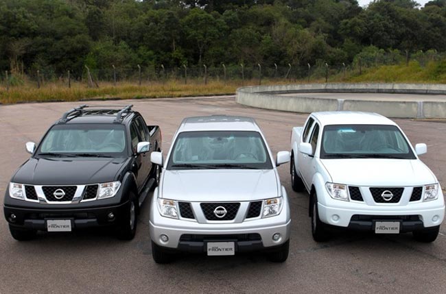 nissan frontier 2011