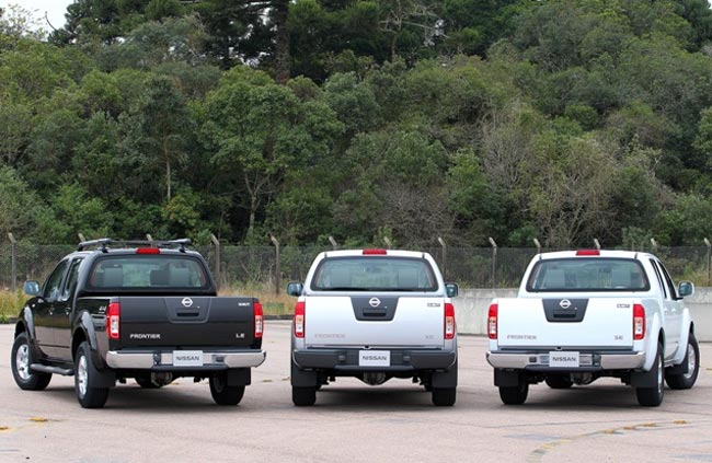 nissan frontier se 2011