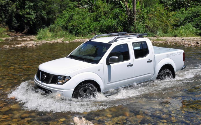 nissan frontier attack 2013