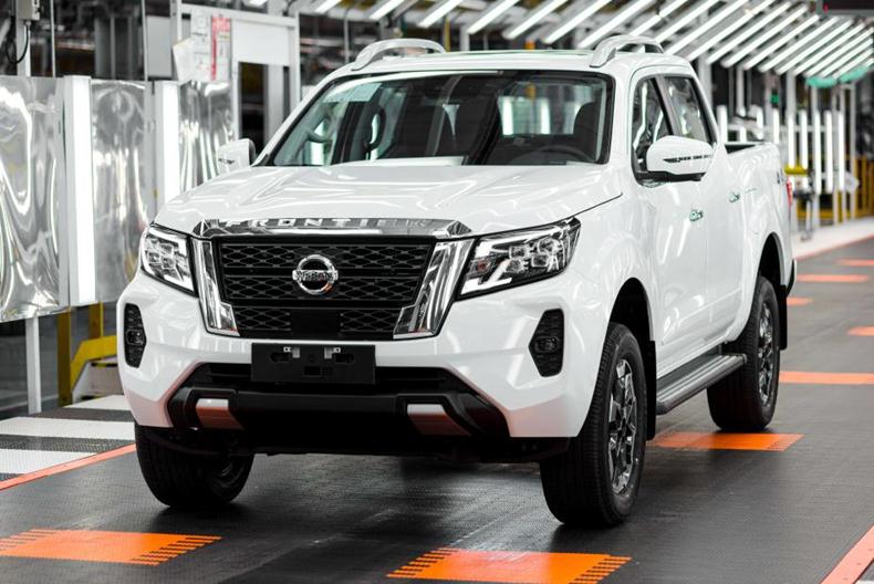 nissan frontier 2023