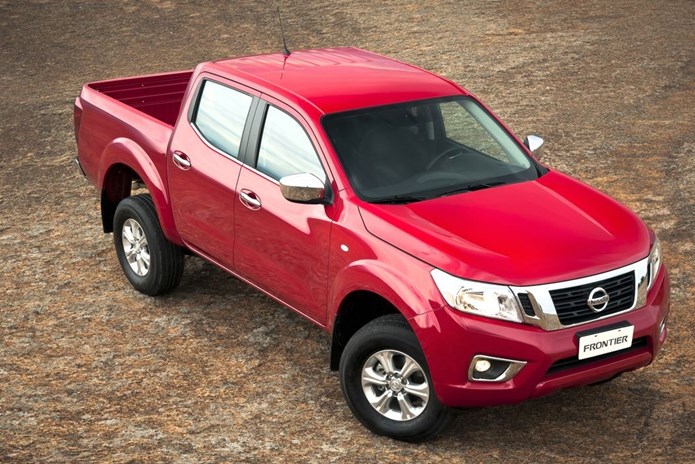 nissan frontier se 2018