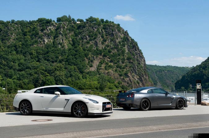 nissan gt-r 2012