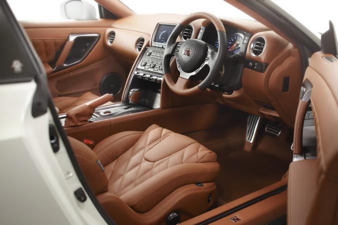 interior nissan gtr 2012 Egoist