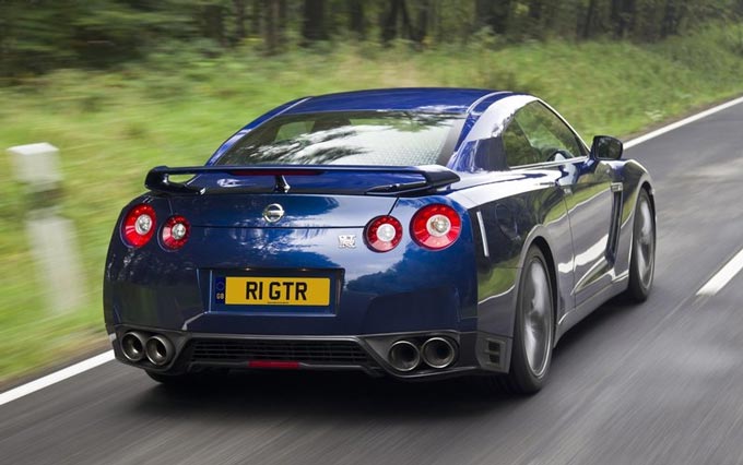 nissan gt-r 2011 2012 traseira / rear view