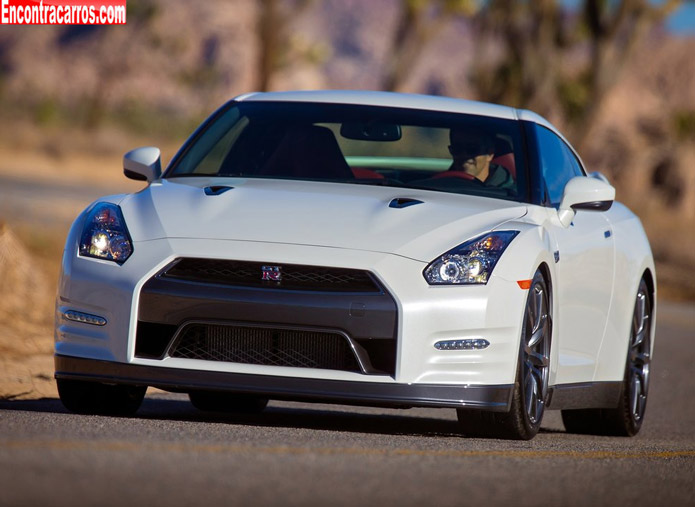 novo nissan gt-r 2014