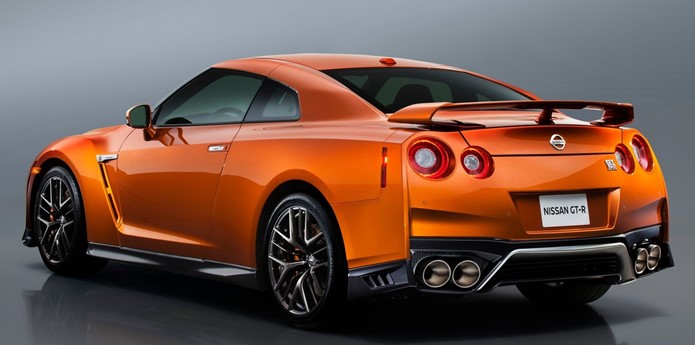 nissan gtr 2017