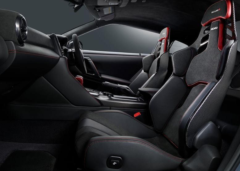 nissan gt-r 2024 interior bancos recaro