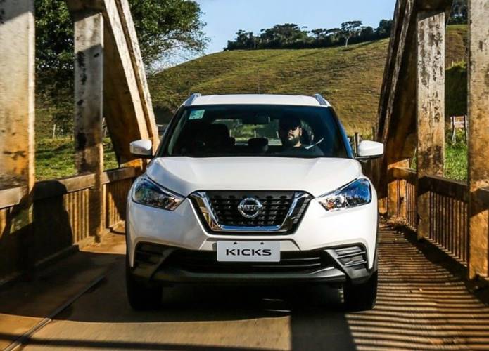 nissan kicks 2020