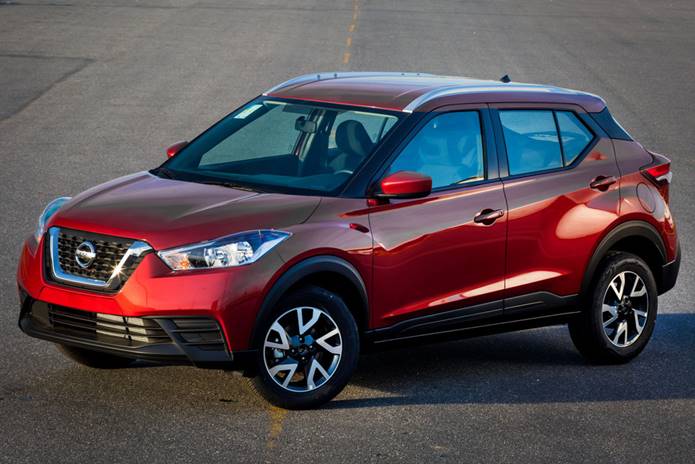 nissan kicks SV 2020