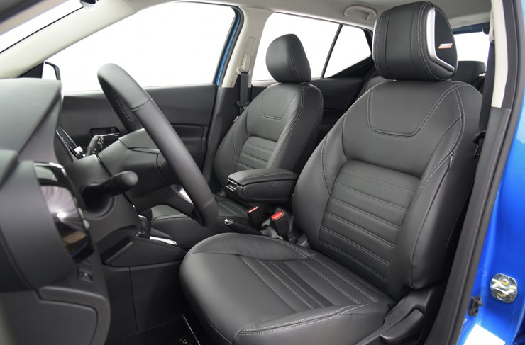 nissan kicks 2022 interior bancos