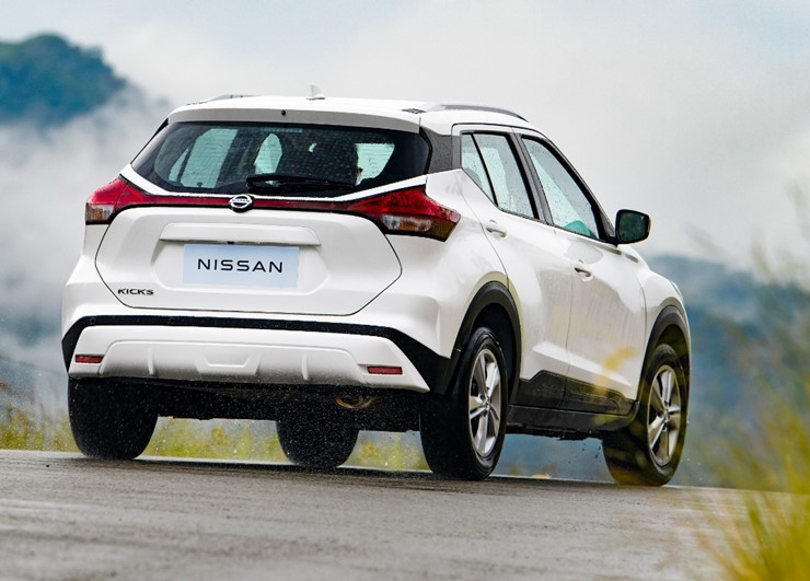 nissan kicks 2022