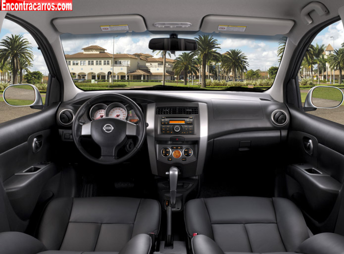 nissan livina 2014 interior painel