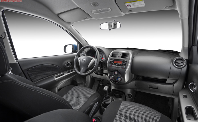 nissan new march interior painel