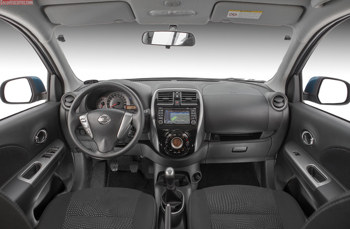 nissan new march sl interior painel