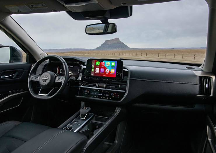 nissan pathfinder 2022 interior