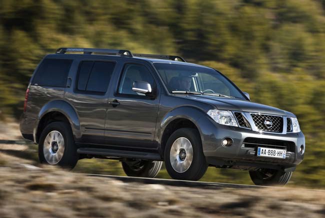 nissan pathfinder 2010