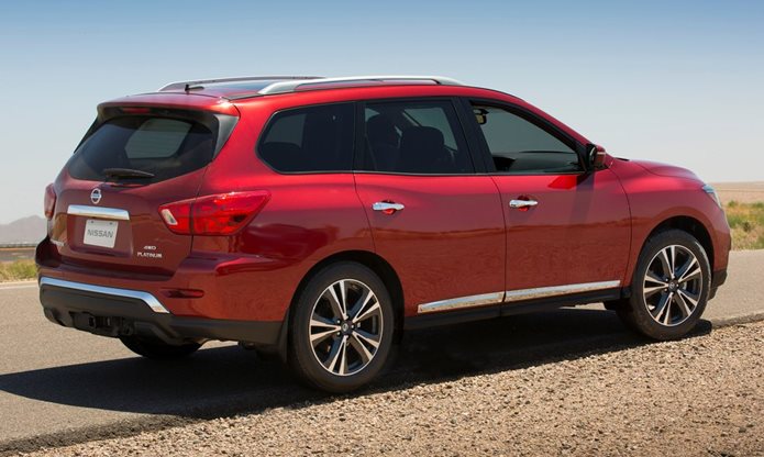 nissan pathfinder 2017