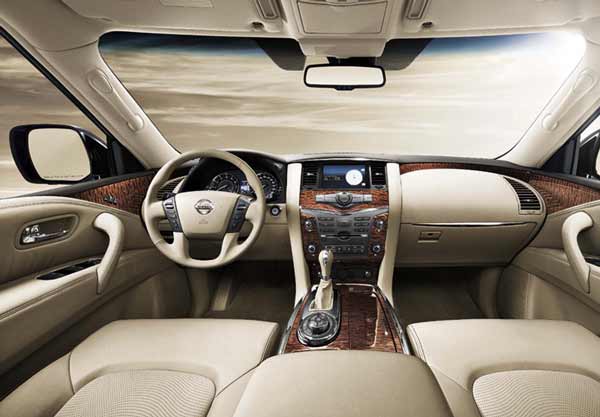 interior nissan patrol 2011