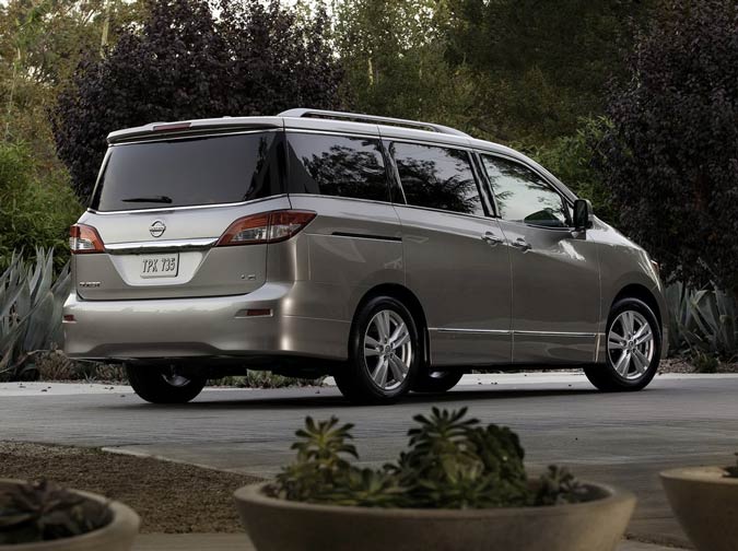 nova nissan quest 2011 traseira / 2011 nissan quest rear view