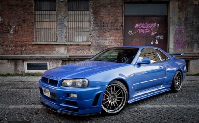 nissan skyline gt-r r34