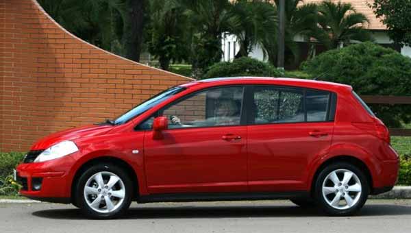 novo nissan tiida 2010