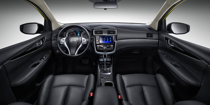 nissan tiida 2017 interior