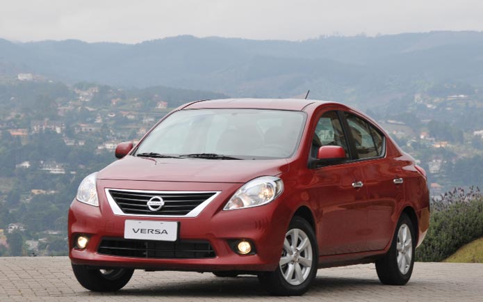 nissan versa