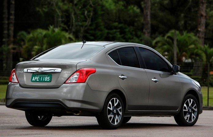 nissan versa automático cvt