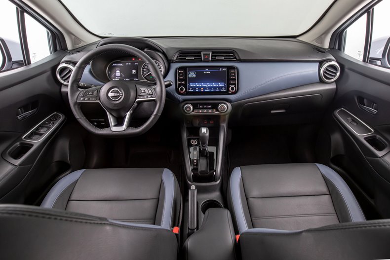 nissan versa 2024 interior