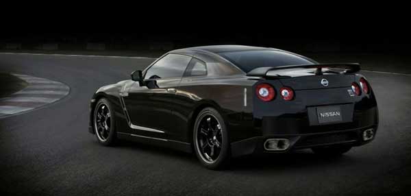 nissan gtr 2010 