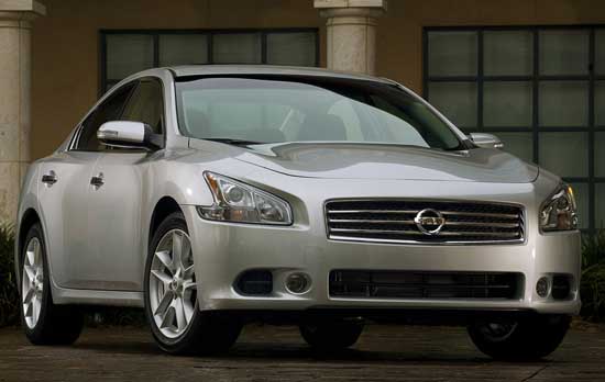 2010 nissan maxima