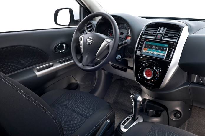 nissan march 2020 interior painel