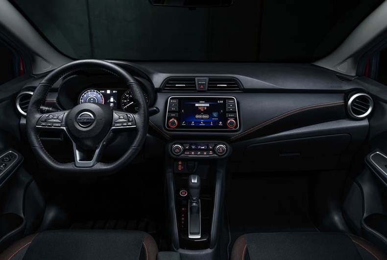 nissan versa 2021 interior