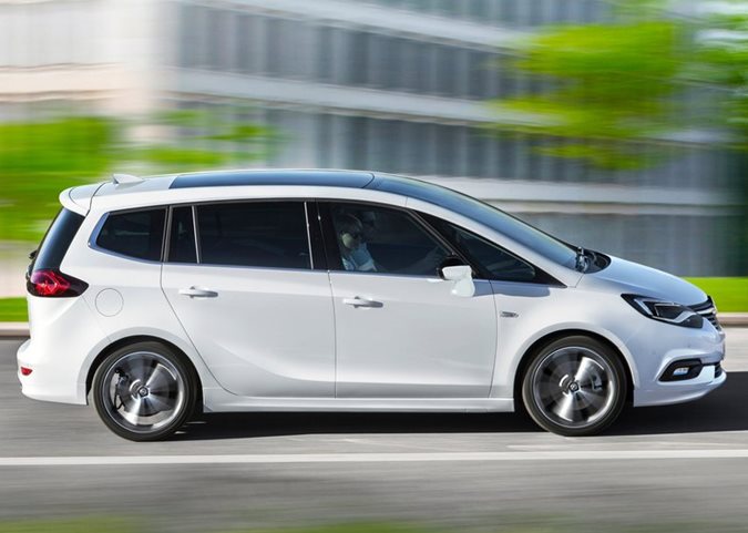 opel zafira 2017