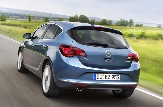 opel astra hatch 2013