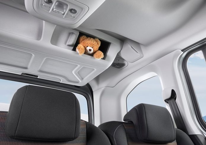 opel combo life  2019 interior bagageiro no teto