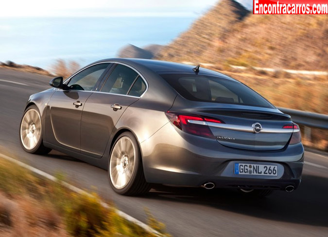 opel insignia 2014 traseira