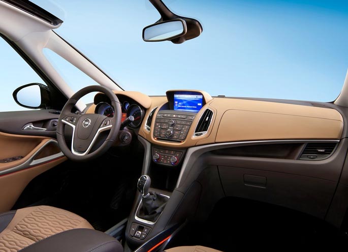 interior opel zafira tourer 2012