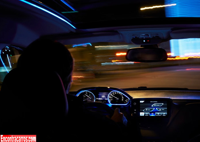 peugeot 2008 interior