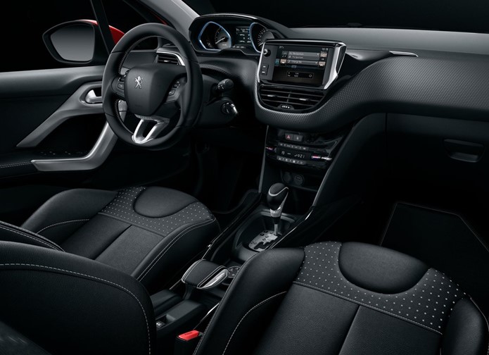 novo peugeot 2008 interior