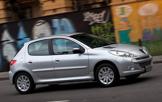 peugeot 207 2012