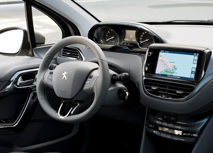 peugeot 208 2013