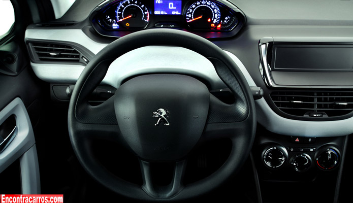 novo peugeot 208 active  interior painel