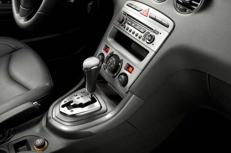 interior peugeot 408 2011