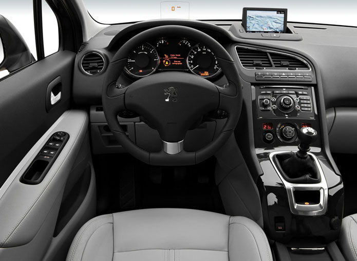 peugeot 5008 interior painel