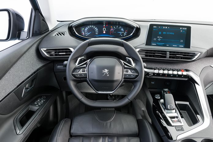 peugeot 5008 2018 brasil interior