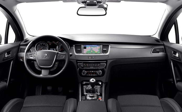 peugeot 508 interior painel