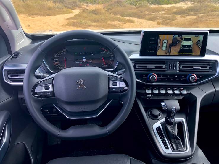 peugeot landtrek 2022 interior