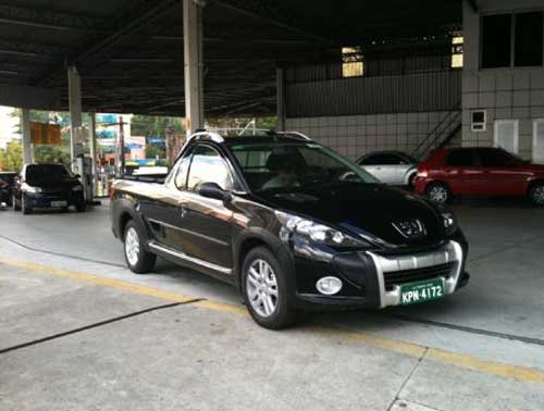 nova peugeot 207 pick up 2010